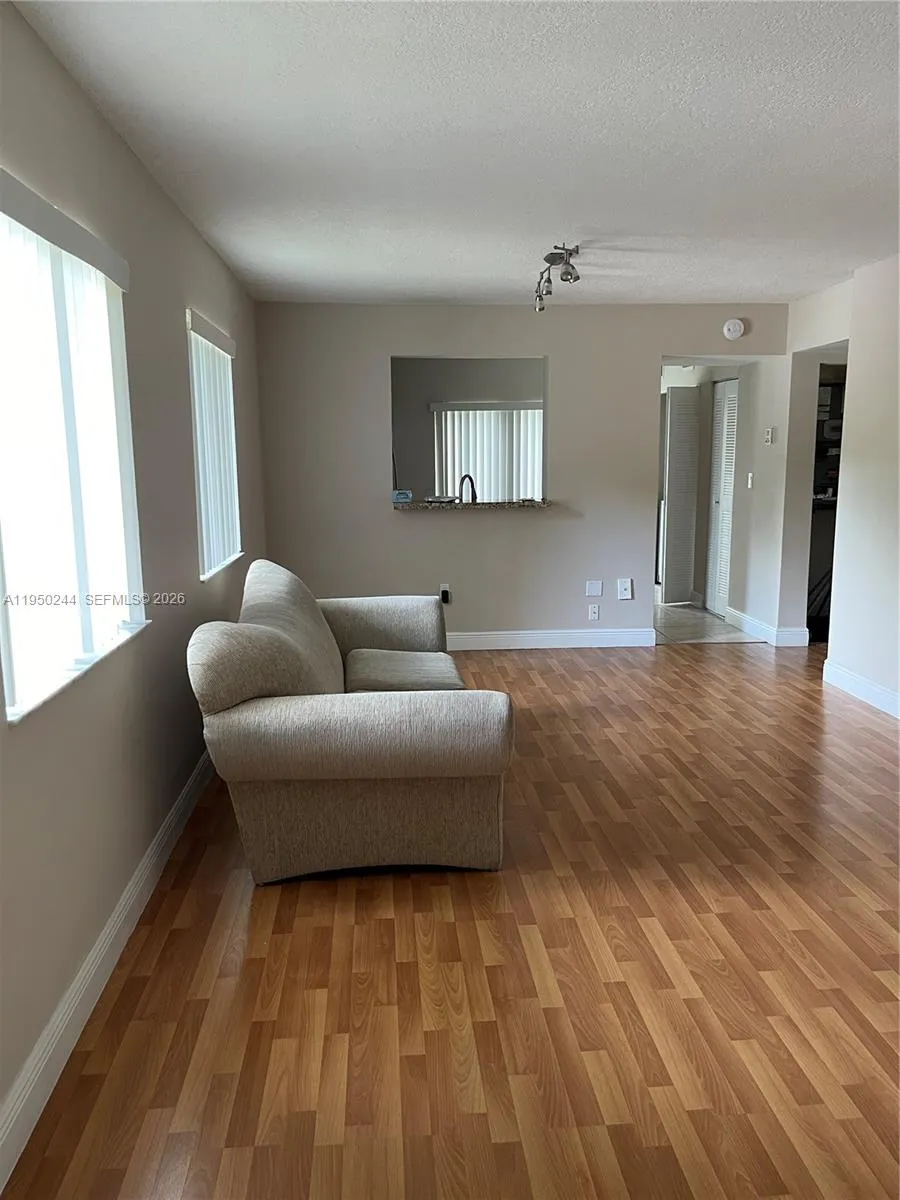 4785 Sw 62nd Ave 101, Davie, Florida 33314, Davie, Florida 33314, 3 Bedrooms Bedrooms, ,2 BathroomsBathrooms,Residential Lease,For Rent,4785 Sw 62nd Ave 101, Davie, Florida 33314,A11950244