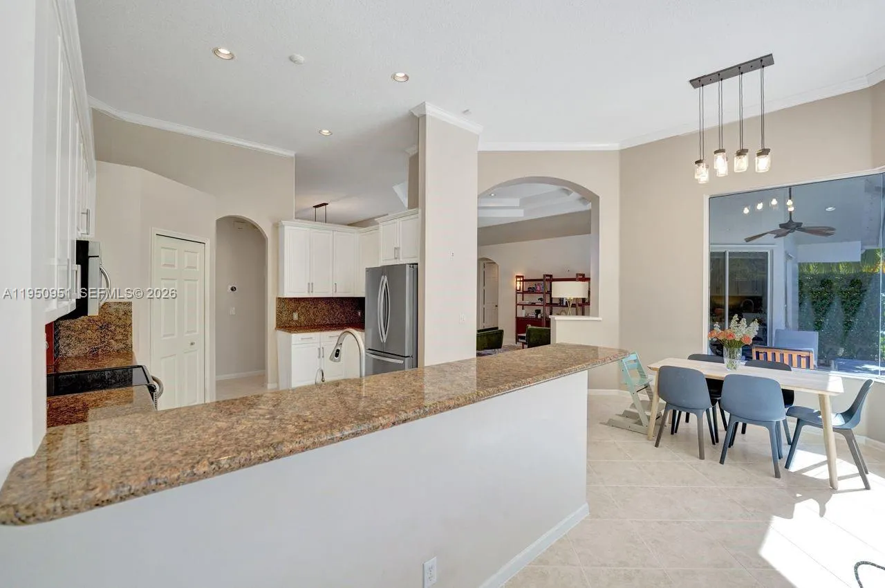 2533 Eagle Run Cir, Weston, Florida 33327, Weston, Florida 33327, 5 Bedrooms Bedrooms, ,3 BathroomsBathrooms,Residential,For Sale,2533 Eagle Run Cir, Weston, Florida 33327,A11950951