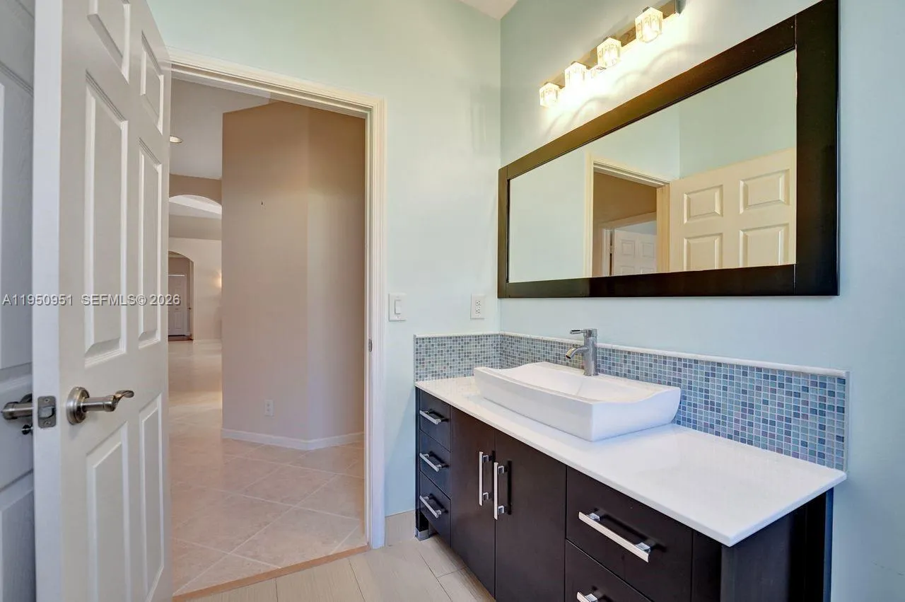 2533 Eagle Run Cir, Weston, Florida 33327, Weston, Florida 33327, 5 Bedrooms Bedrooms, ,3 BathroomsBathrooms,Residential,For Sale,2533 Eagle Run Cir, Weston, Florida 33327,A11950951