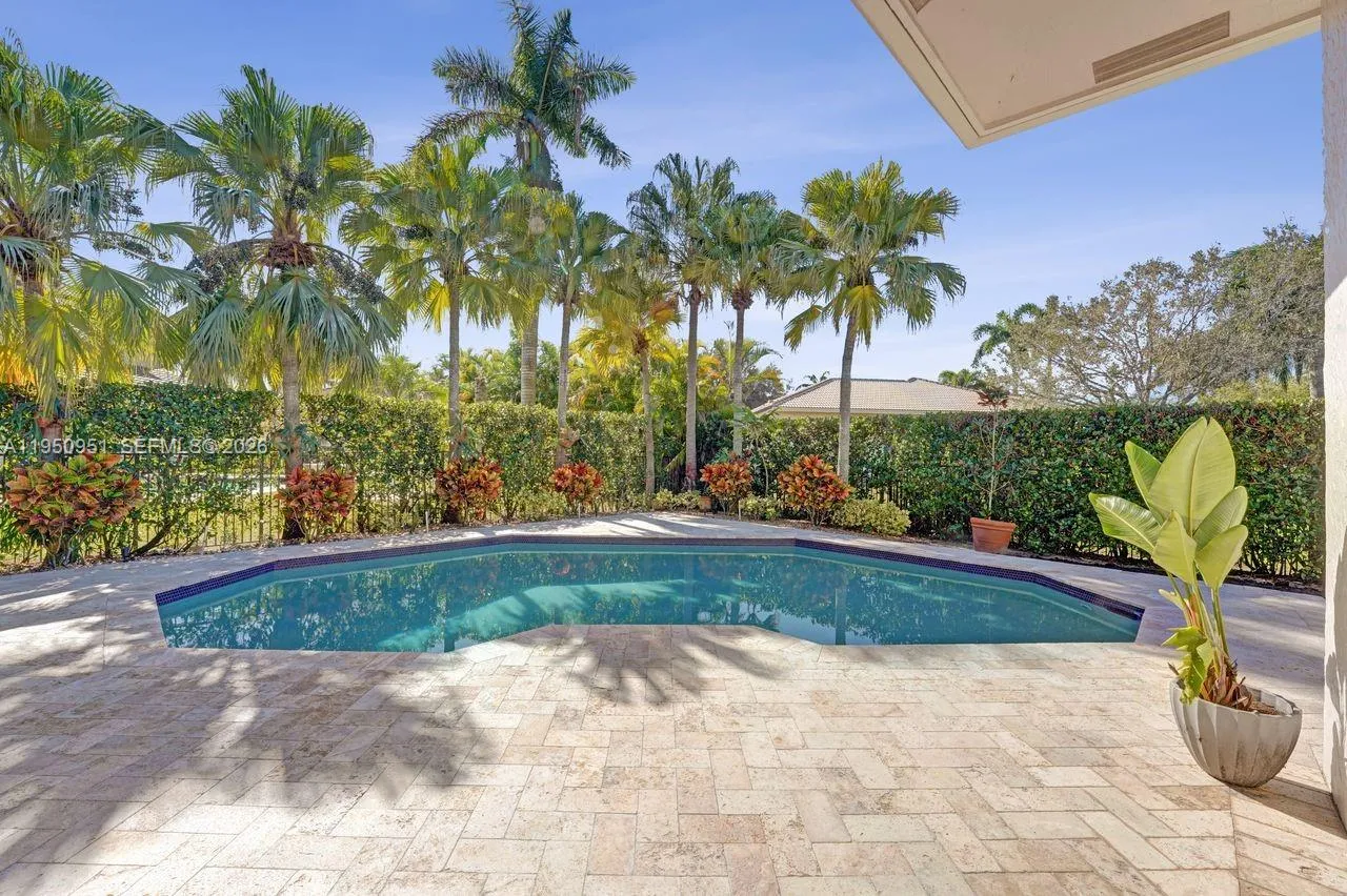 2533 Eagle Run Cir, Weston, Florida 33327, Weston, Florida 33327, 5 Bedrooms Bedrooms, ,3 BathroomsBathrooms,Residential,For Sale,2533 Eagle Run Cir, Weston, Florida 33327,A11950951