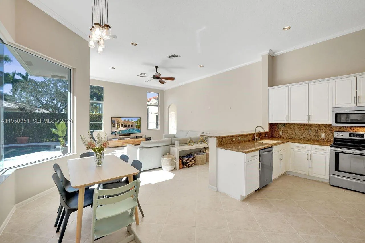 2533 Eagle Run Cir, Weston, Florida 33327, Weston, Florida 33327, 5 Bedrooms Bedrooms, ,3 BathroomsBathrooms,Residential,For Sale,2533 Eagle Run Cir, Weston, Florida 33327,A11950951