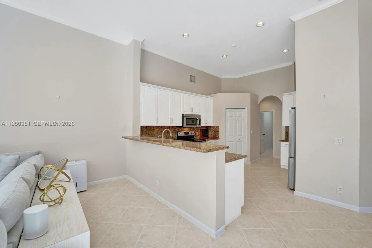 2533 Eagle Run Cir, Weston, Florida 33327, Weston, Florida 33327, 5 Bedrooms Bedrooms, ,3 BathroomsBathrooms,Residential,For Sale,2533 Eagle Run Cir, Weston, Florida 33327,A11950951