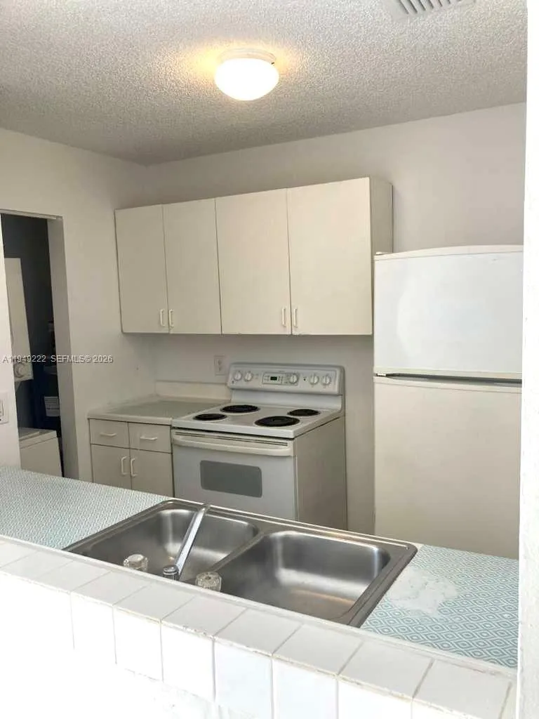 2216 Nw 15th Ave, Fort Lauderdale, Florida 33311, Fort Lauderdale, Florida 33311, ,Residential Income,For Sale,2216 Nw 15th Ave, Fort Lauderdale, Florida 33311,A11949222