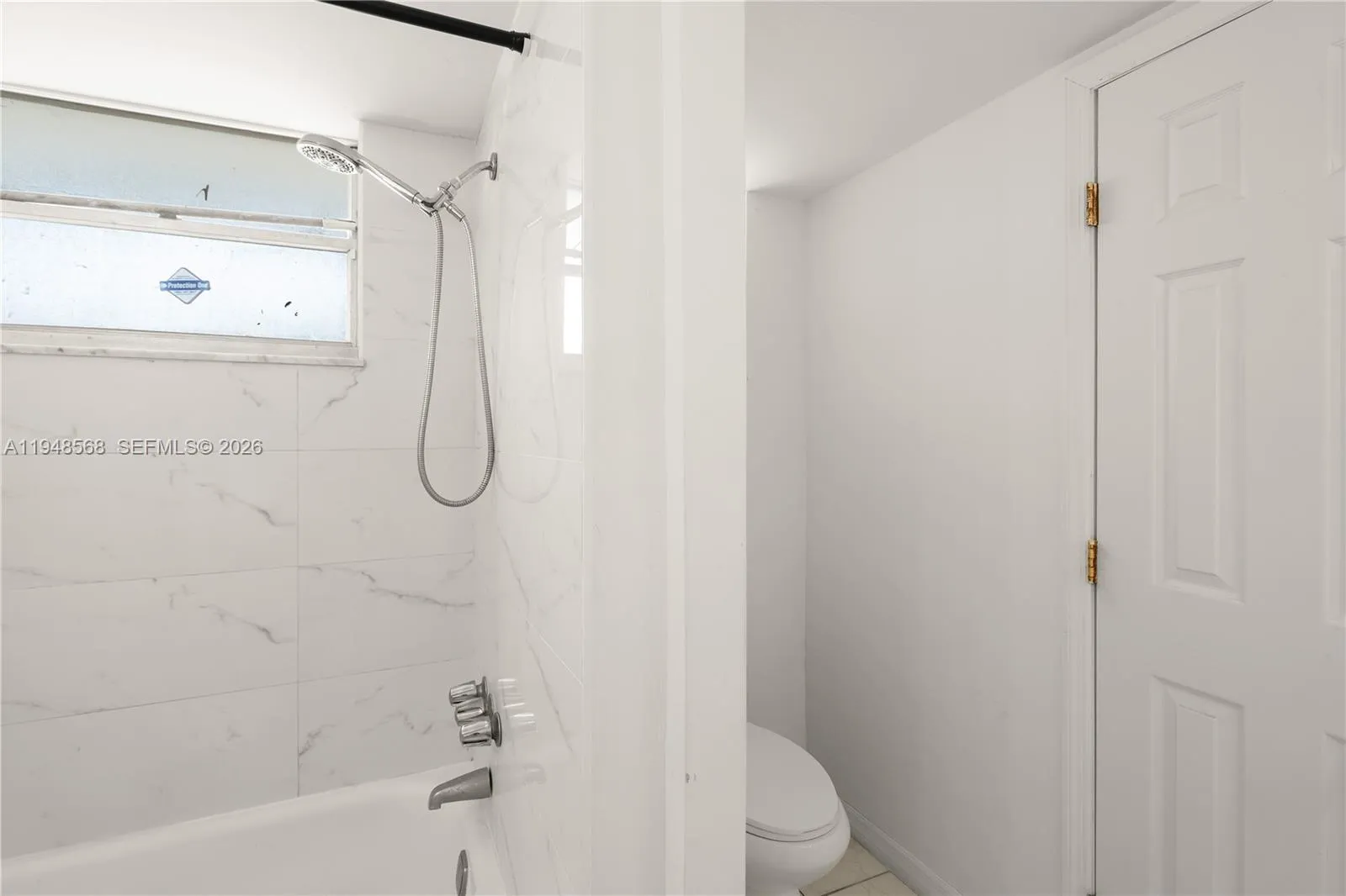 1700 Ne 191st St 202, Miami, Florida 33179, Miami, Florida 33179, 1 Bedroom Bedrooms, ,1 BathroomBathrooms,Residential,For Sale,1700 Ne 191st St 202, Miami, Florida 33179,A11948568