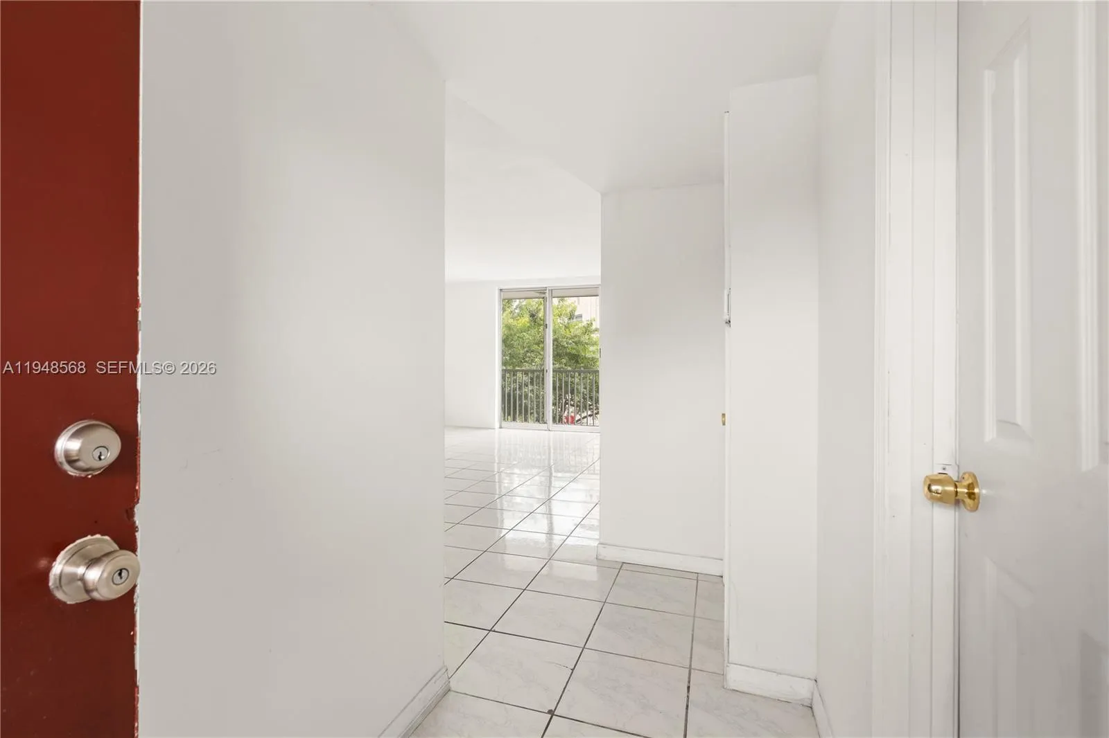 1700 Ne 191st St 202, Miami, Florida 33179, Miami, Florida 33179, 1 Bedroom Bedrooms, ,1 BathroomBathrooms,Residential,For Sale,1700 Ne 191st St 202, Miami, Florida 33179,A11948568