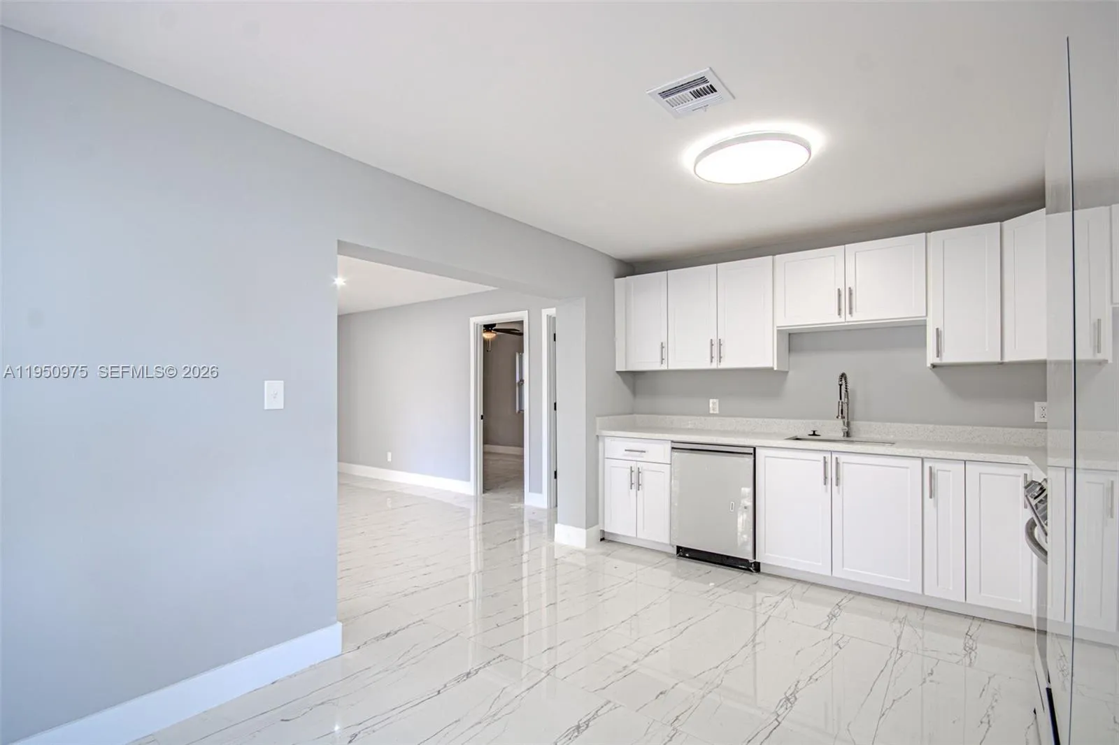 Lauderdale Lakes, Florida 33309, 4 Bedrooms Bedrooms, 7 Rooms Rooms,2 BathroomsBathrooms,Residential,For Sale,A11950975