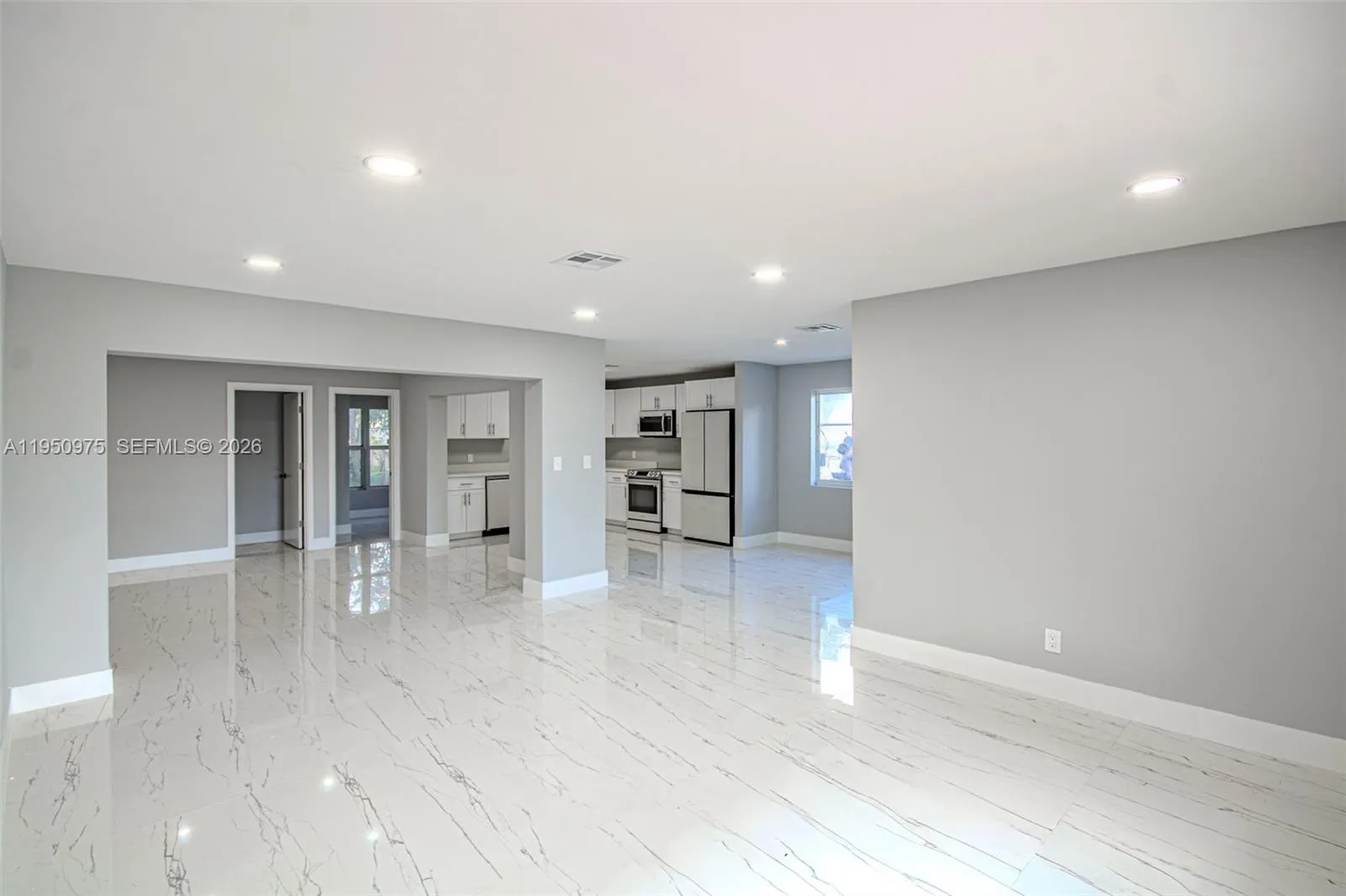 Lauderdale Lakes, Florida 33309, 4 Bedrooms Bedrooms, 7 Rooms Rooms,2 BathroomsBathrooms,Residential,For Sale,A11950975