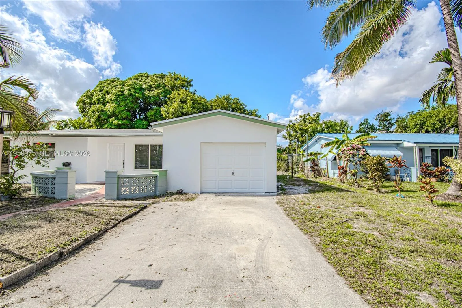 Lauderdale Lakes, Florida 33309, 4 Bedrooms Bedrooms, 7 Rooms Rooms,2 BathroomsBathrooms,Residential,For Sale,A11950975