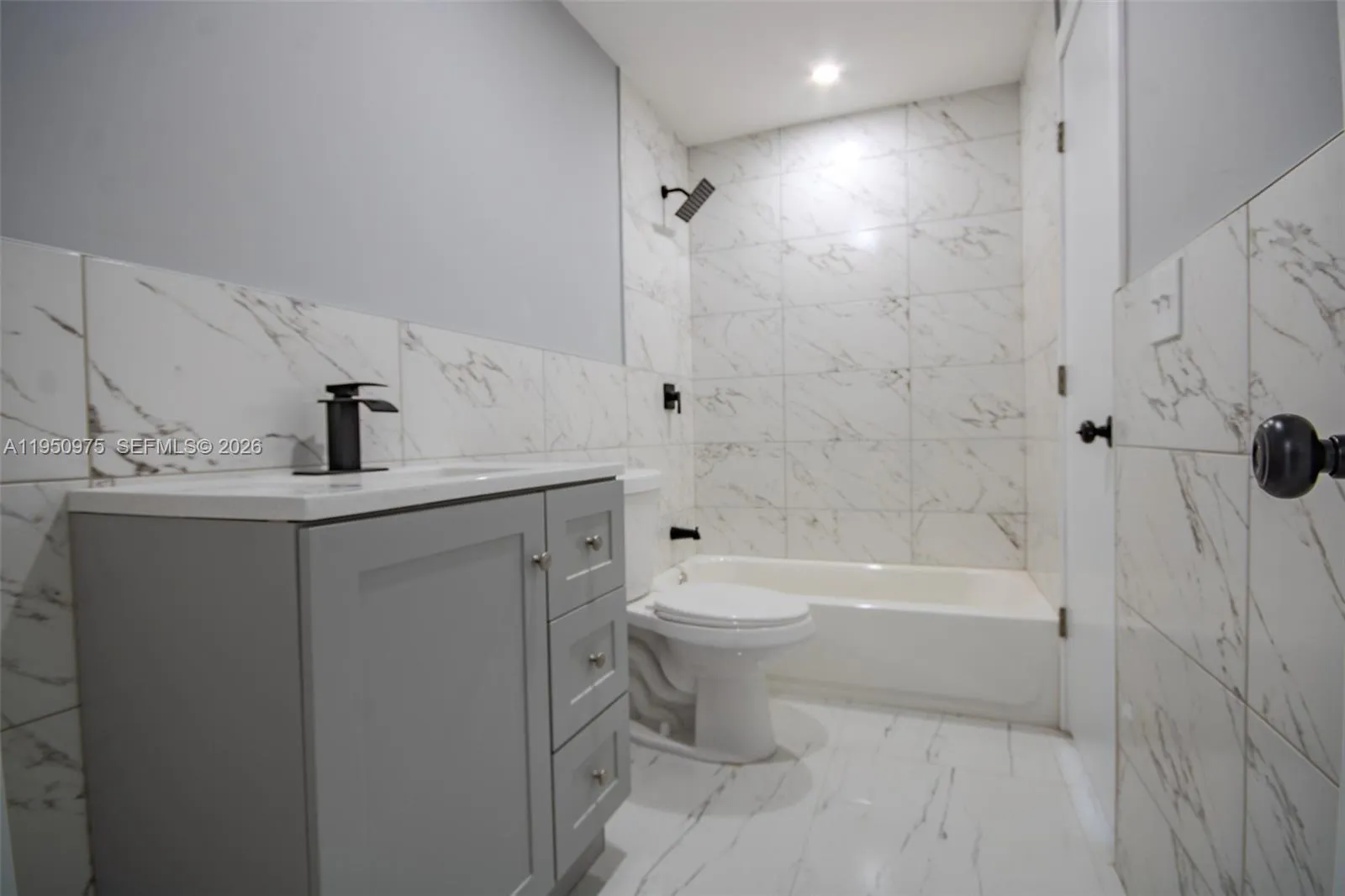 Lauderdale Lakes, Florida 33309, 4 Bedrooms Bedrooms, 7 Rooms Rooms,2 BathroomsBathrooms,Residential,For Sale,A11950975