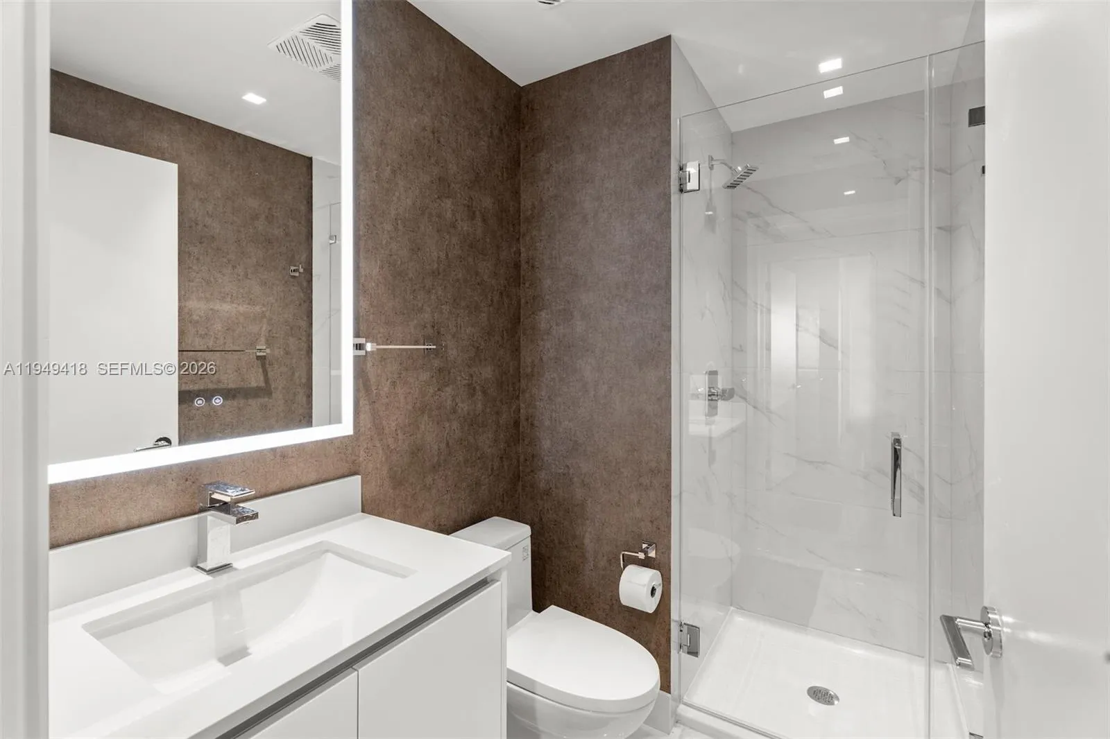 700 Ne 24th St 2602, Miami, Florida 33137, Miami, Florida 33137, 2 Bedrooms Bedrooms, ,3 BathroomsBathrooms,Residential,For Sale,700 Ne 24th St 2602, Miami, Florida 33137,A11949418