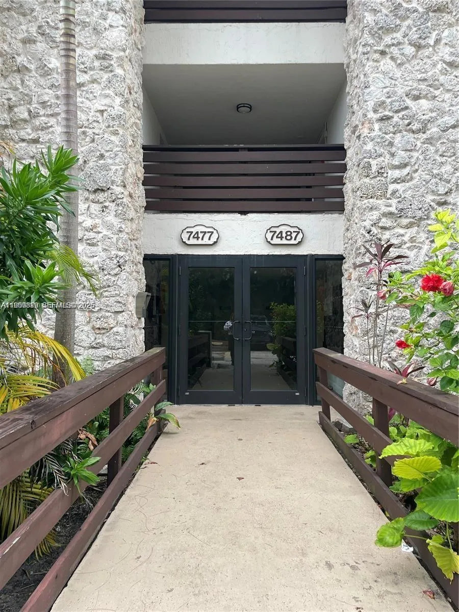 7477 Sw 82nd St C309, Miami, Florida 33143, Miami, Florida 33143, 2 Bedrooms Bedrooms, ,2 BathroomsBathrooms,Residential Lease,For Rent,7477 Sw 82nd St C309, Miami, Florida 33143,A11950889 7477 Sw 82nd St C309, Miami, Florida 33143, Miami, Florida 33143, 2 Bedrooms Bedrooms, ,2 BathroomsBathrooms,Residential Lease,For Rent,7477 Sw 82nd St C309, Miami, Florida 33143,A11950889