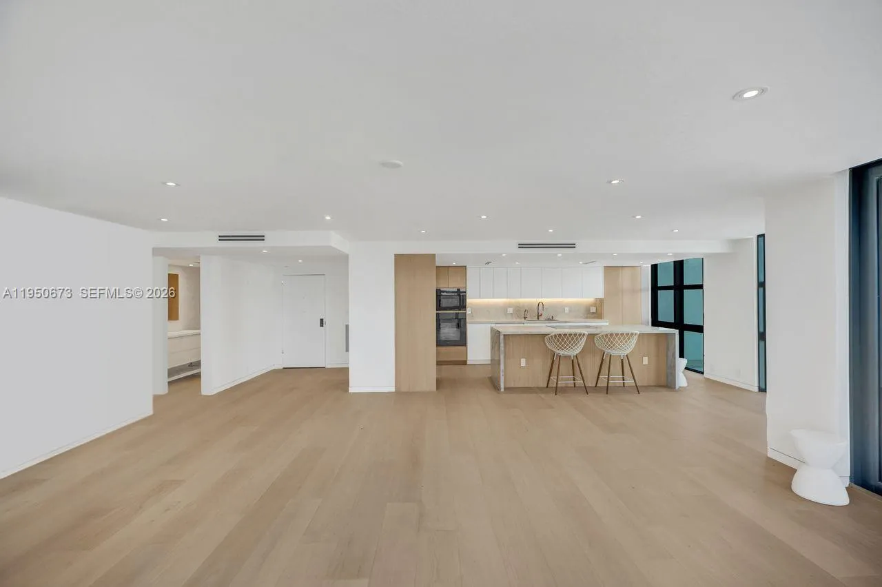 1111 Crandon Blvd A808, Key Biscayne, Florida 3314, Key Biscayne, Florida 33149, 3 Bedrooms Bedrooms, ,2 BathroomsBathrooms,Residential Lease,For Rent,1111 Crandon Blvd A808, Key Biscayne, Florida 3314,A11950673