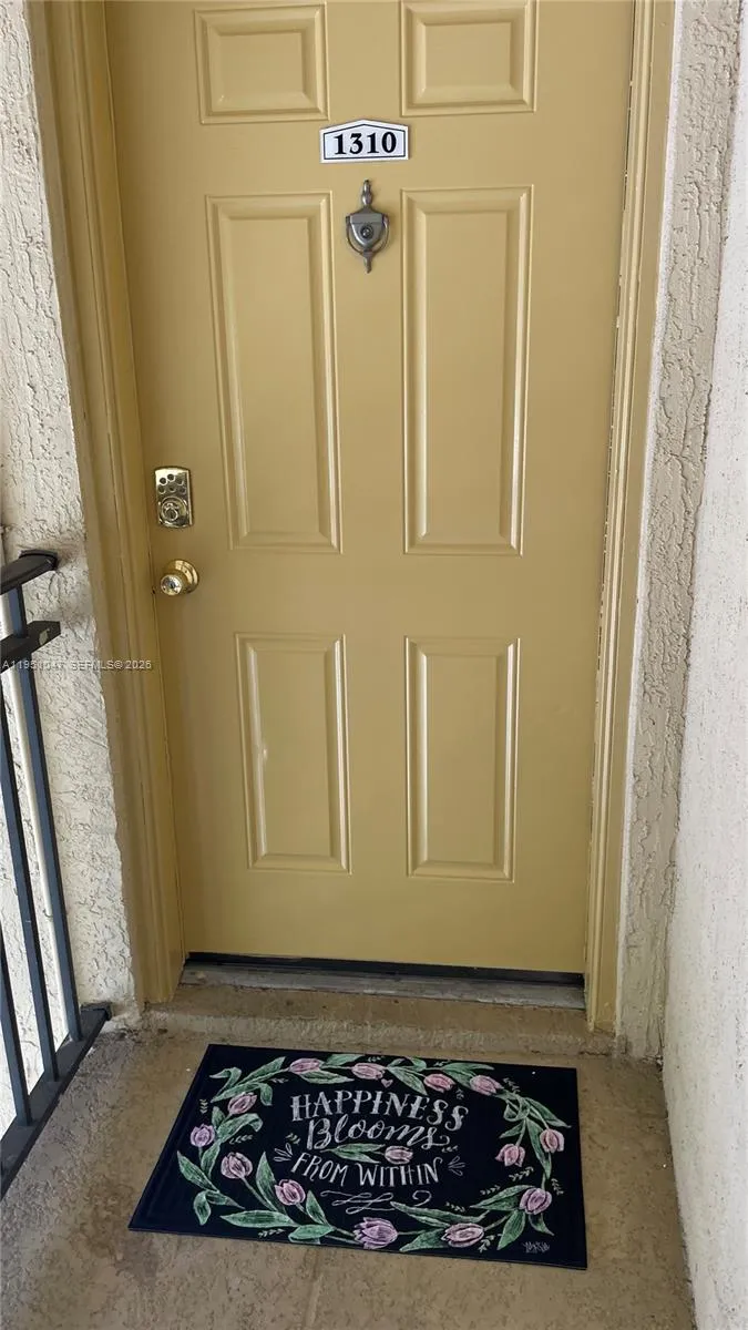 1247 Sw 46th Ave 1310, Pompano Beach, Florida 3306, Pompano Beach, Florida 33069, 2 Bedrooms Bedrooms, ,1 BathroomBathrooms,Residential Lease,For Rent,1247 Sw 46th Ave 1310, Pompano Beach, Florida 3306,A11951047