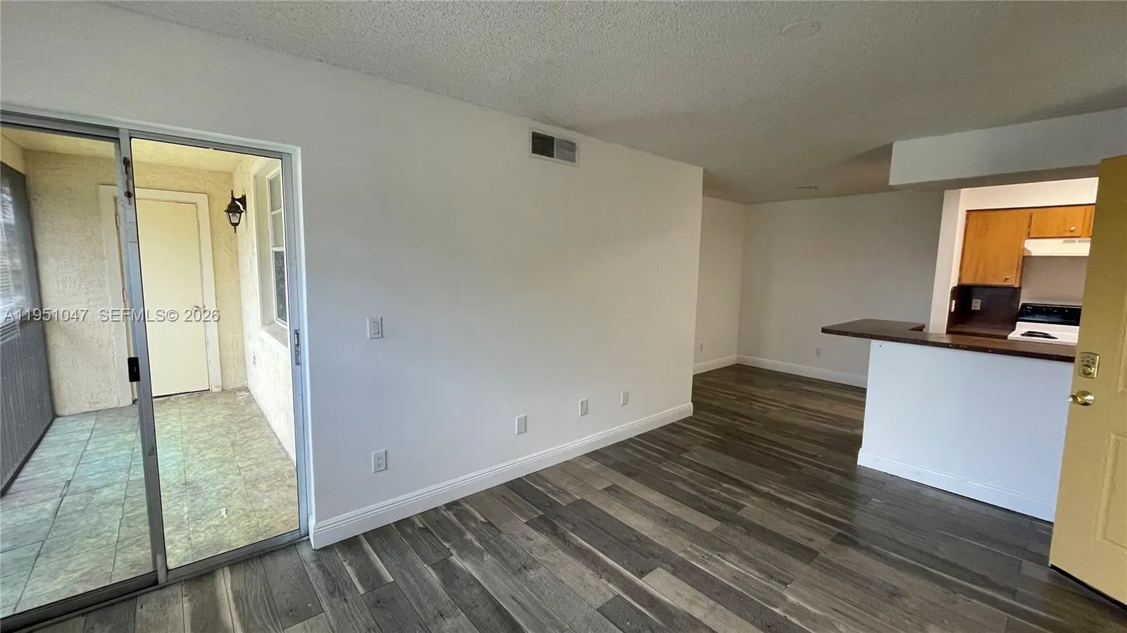1247 Sw 46th Ave 1310, Pompano Beach, Florida 3306, Pompano Beach, Florida 33069, 2 Bedrooms Bedrooms, ,1 BathroomBathrooms,Residential Lease,For Rent,1247 Sw 46th Ave 1310, Pompano Beach, Florida 3306,A11951047