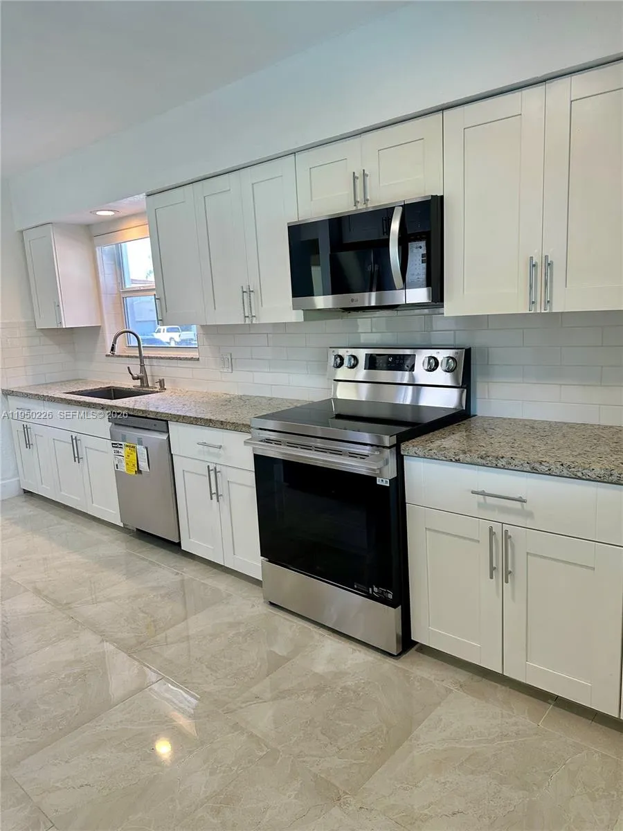 1811 Sw 83rd Ave, Miami, Florida 33155, Miami, Florida 33155, 4 Bedrooms Bedrooms, ,3 BathroomsBathrooms,Residential,For Sale,1811 Sw 83rd Ave, Miami, Florida 33155,A11950226
