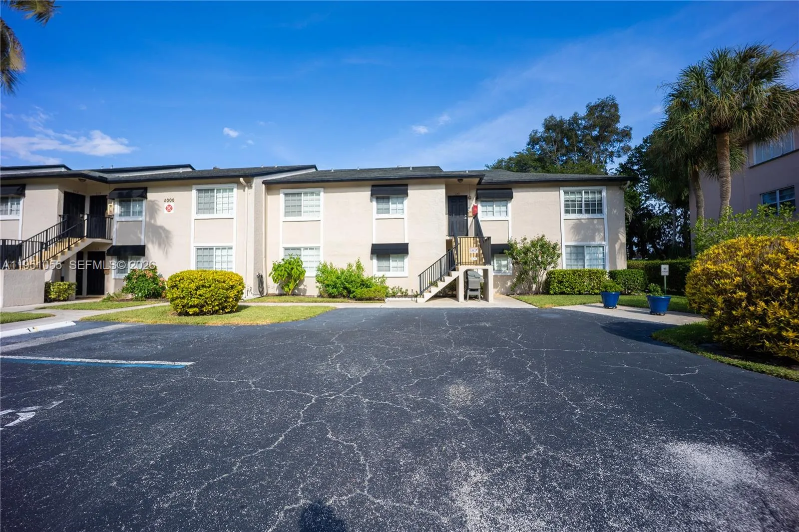 4000 Crystal Lake Dr 114, Deerfield Beach, Florida, Deerfield Beach, Florida 33064, 2 Bedrooms Bedrooms, ,2 BathroomsBathrooms,Residential,For Sale,4000 Crystal Lake Dr 114, Deerfield Beach, Florida,A11951055