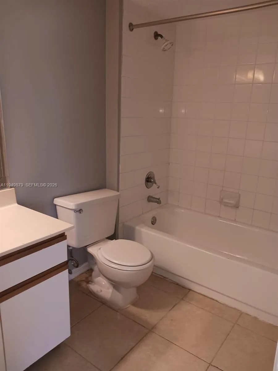 Pompano Beach, Florida 33069, 1 Bedroom Bedrooms, ,1 BathroomBathrooms,Residential,For Sale,A11949879