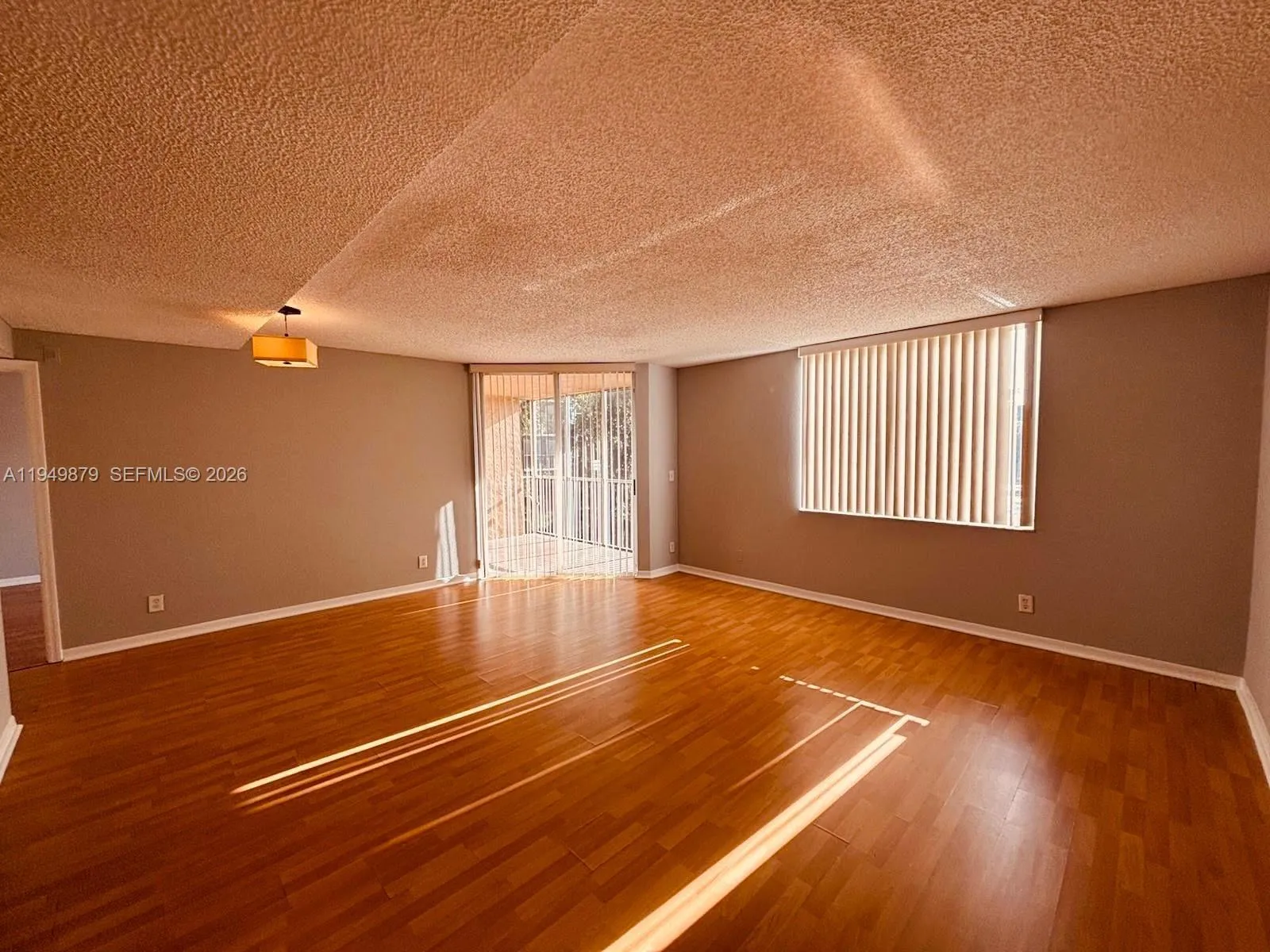 Pompano Beach, Florida 33069, 1 Bedroom Bedrooms, ,1 BathroomBathrooms,Residential,For Sale,A11949879