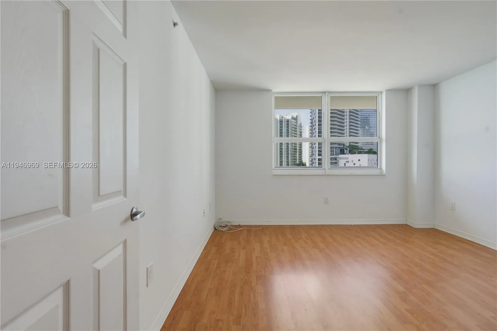 1155 Brickell Bay Dr 1107, Miami, Florida 33131, Miami, Florida 33131, 1 Bedroom Bedrooms, ,1 BathroomBathrooms,Residential Lease,For Rent,1155 Brickell Bay Dr 1107, Miami, Florida 33131,A11946969
