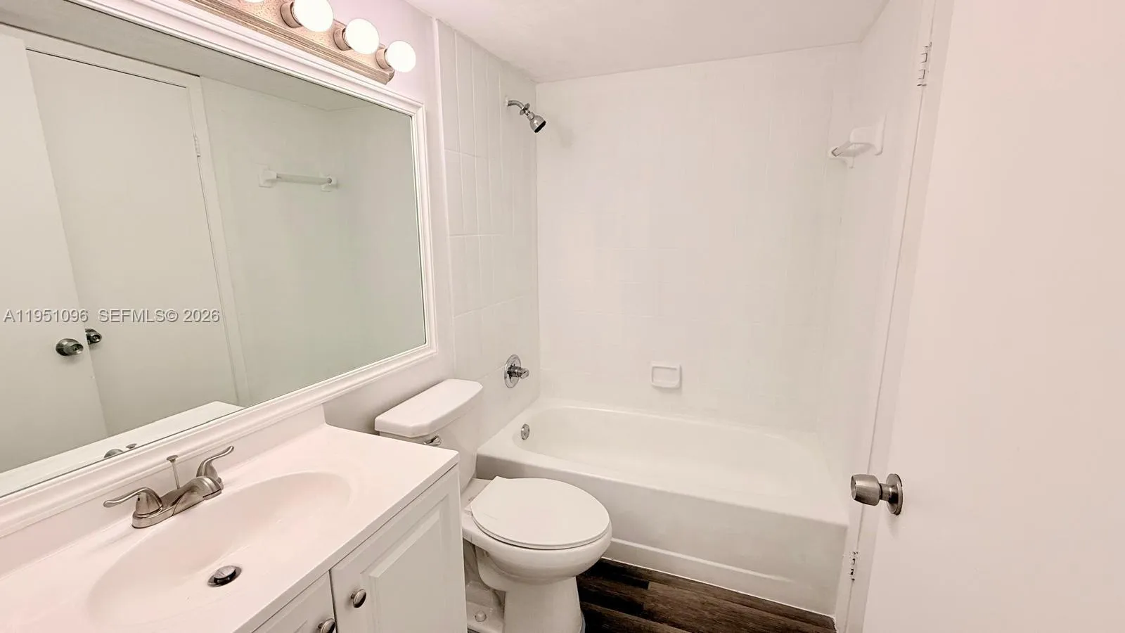 11800 Sw 18th St 511-4, Miami, Florida 33175, Miami, Florida 33175, 2 Bedrooms Bedrooms, ,2 BathroomsBathrooms,Residential Lease,For Rent,11800 Sw 18th St 511-4, Miami, Florida 33175,A11951096
