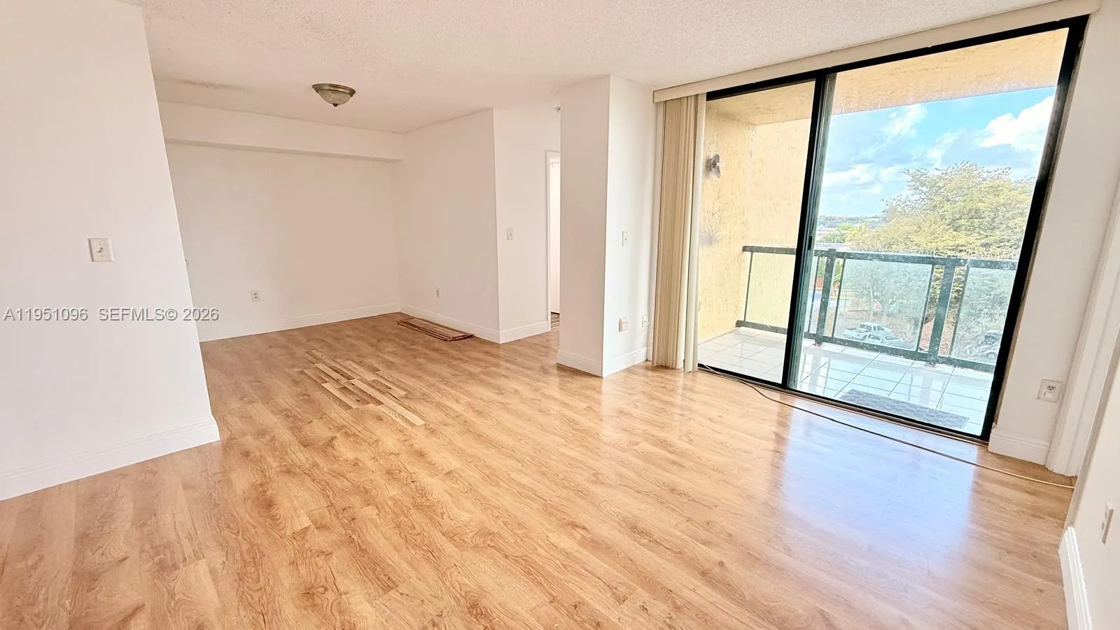 11800 Sw 18th St 511-4, Miami, Florida 33175, Miami, Florida 33175, 2 Bedrooms Bedrooms, ,2 BathroomsBathrooms,Residential Lease,For Rent,11800 Sw 18th St 511-4, Miami, Florida 33175,A11951096