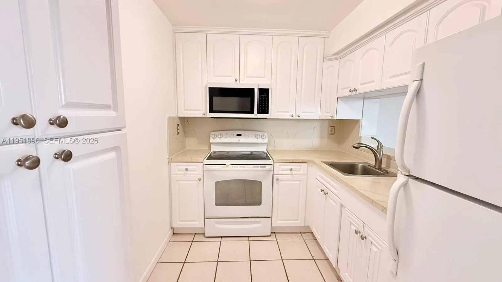 11800 Sw 18th St 511-4, Miami, Florida 33175, Miami, Florida 33175, 2 Bedrooms Bedrooms, ,2 BathroomsBathrooms,Residential Lease,For Rent,11800 Sw 18th St 511-4, Miami, Florida 33175,A11951096