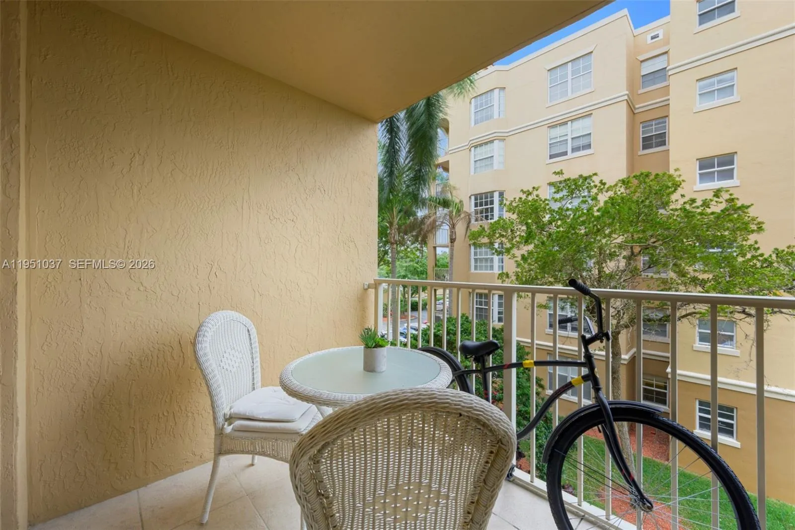 19555 E Country Club Dr 8303, Aventura, Florida 33, Aventura, Florida 33180, 1 Bedroom Bedrooms, ,1 BathroomBathrooms,Residential,For Sale,19555 E Country Club Dr 8303, Aventura, Florida 33,A11951037