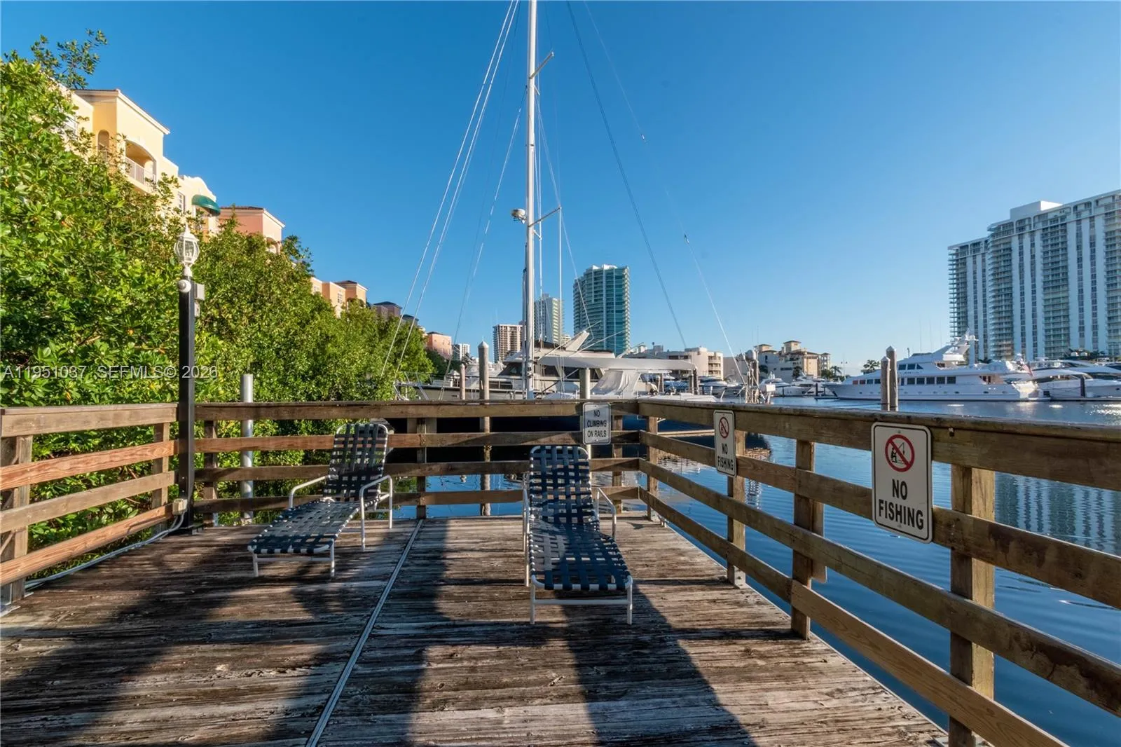 19555 E Country Club Dr 8303, Aventura, Florida 33, Aventura, Florida 33180, 1 Bedroom Bedrooms, ,1 BathroomBathrooms,Residential,For Sale,19555 E Country Club Dr 8303, Aventura, Florida 33,A11951037