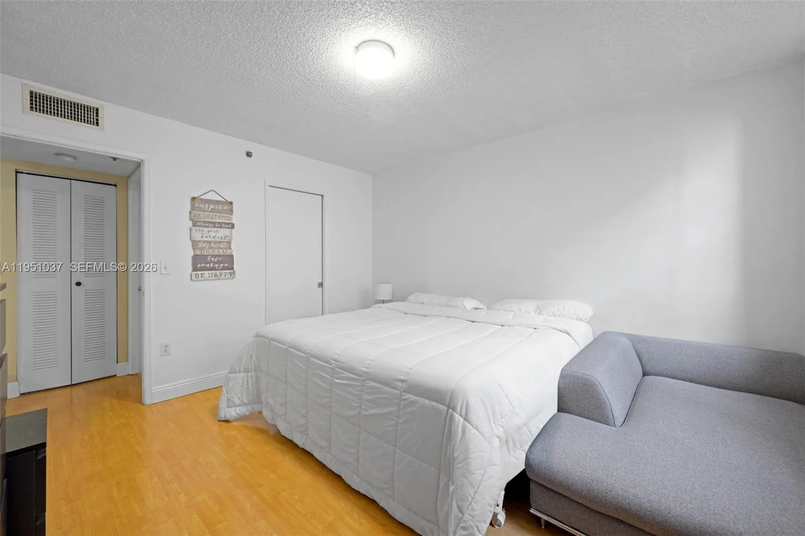 19555 E Country Club Dr 8303, Aventura, Florida 33, Aventura, Florida 33180, 1 Bedroom Bedrooms, ,1 BathroomBathrooms,Residential,For Sale,19555 E Country Club Dr 8303, Aventura, Florida 33,A11951037