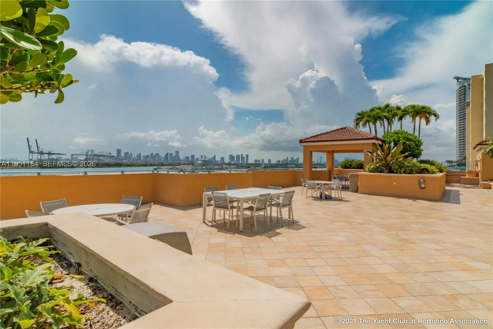 90 Alton Rd Th-1, Miami Beach, Florida 33139, Miami Beach, Florida 33139, 2 Bedrooms Bedrooms, ,2 BathroomsBathrooms,Residential,For Sale,90 Alton Rd Th-1, Miami Beach, Florida 33139,A11951184