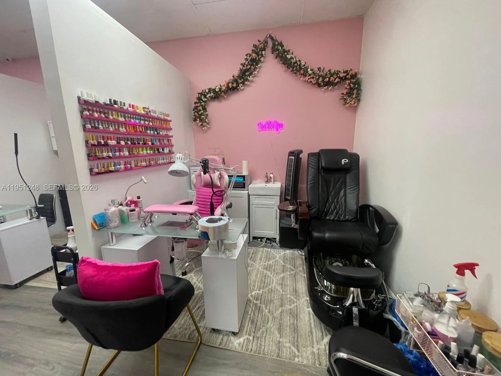 627 S State Road 7, Hollywood, Florida 33023, Hollywood, Florida 33023, ,Business Opportunity,For Sale,627 S State Road 7, Hollywood, Florida 33023,A11951248