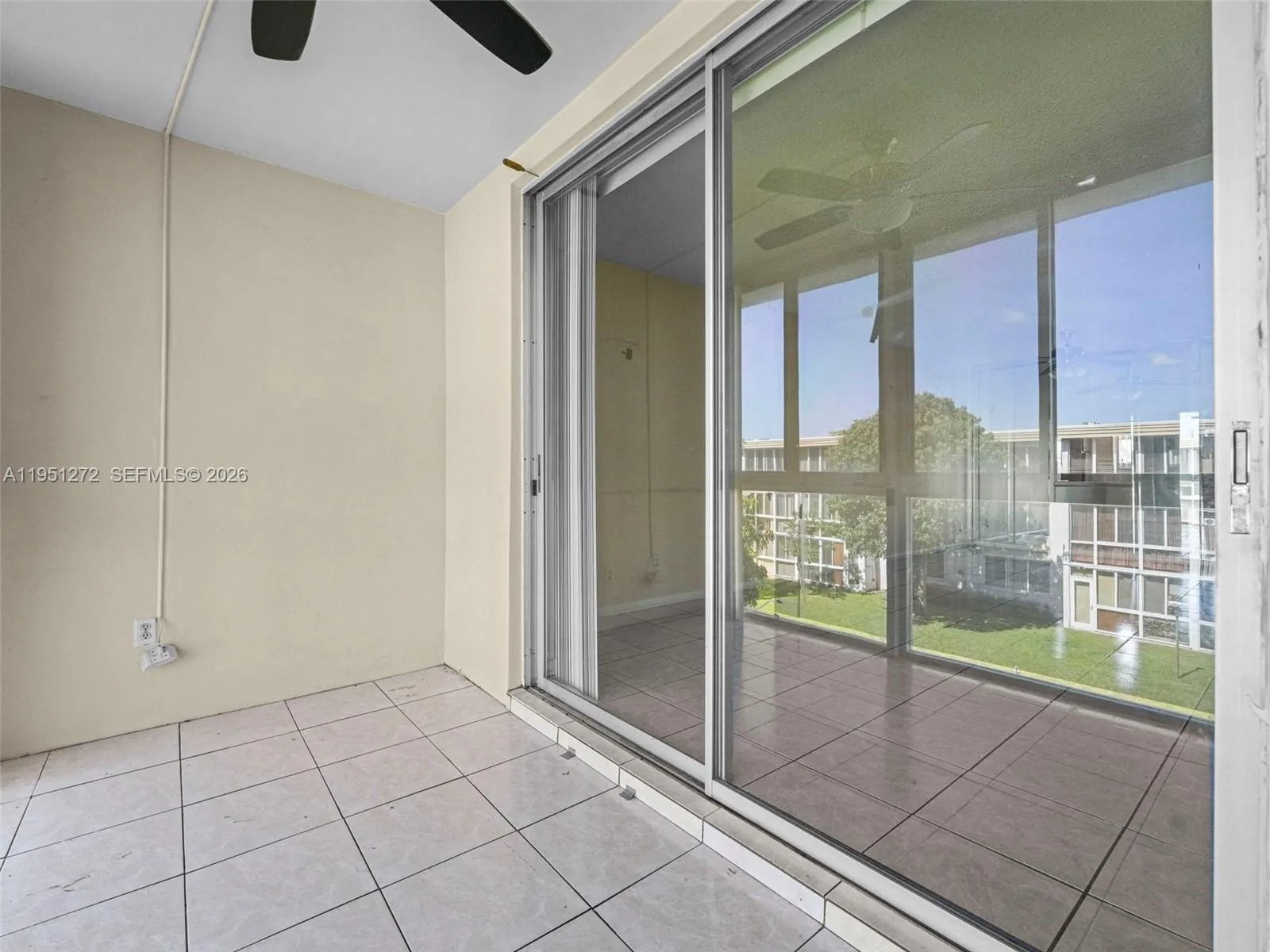 6005 Del Lago Cir 305, Sunrise, Florida 33313, Sunrise, Florida 33313, 2 Bedrooms Bedrooms, ,2 BathroomsBathrooms,Residential,For Sale,6005 Del Lago Cir 305, Sunrise, Florida 33313,A11951272