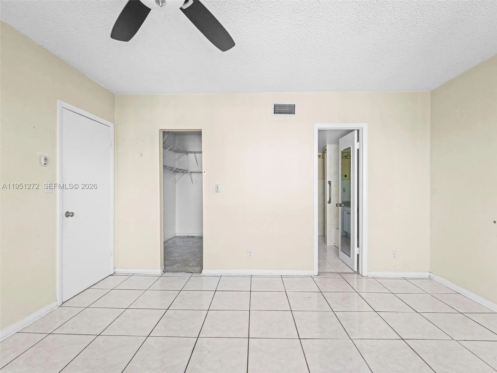 6005 Del Lago Cir 305, Sunrise, Florida 33313, Sunrise, Florida 33313, 2 Bedrooms Bedrooms, ,2 BathroomsBathrooms,Residential,For Sale,6005 Del Lago Cir 305, Sunrise, Florida 33313,A11951272