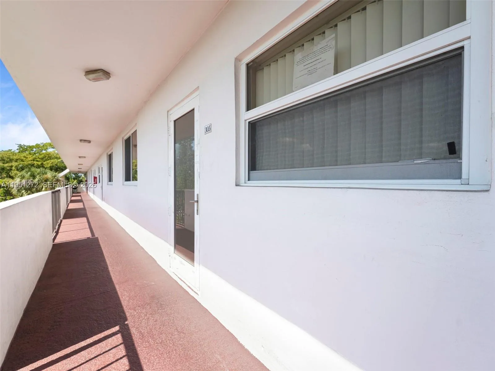 6005 Del Lago Cir 305, Sunrise, Florida 33313, Sunrise, Florida 33313, 2 Bedrooms Bedrooms, ,2 BathroomsBathrooms,Residential,For Sale,6005 Del Lago Cir 305, Sunrise, Florida 33313,A11951272