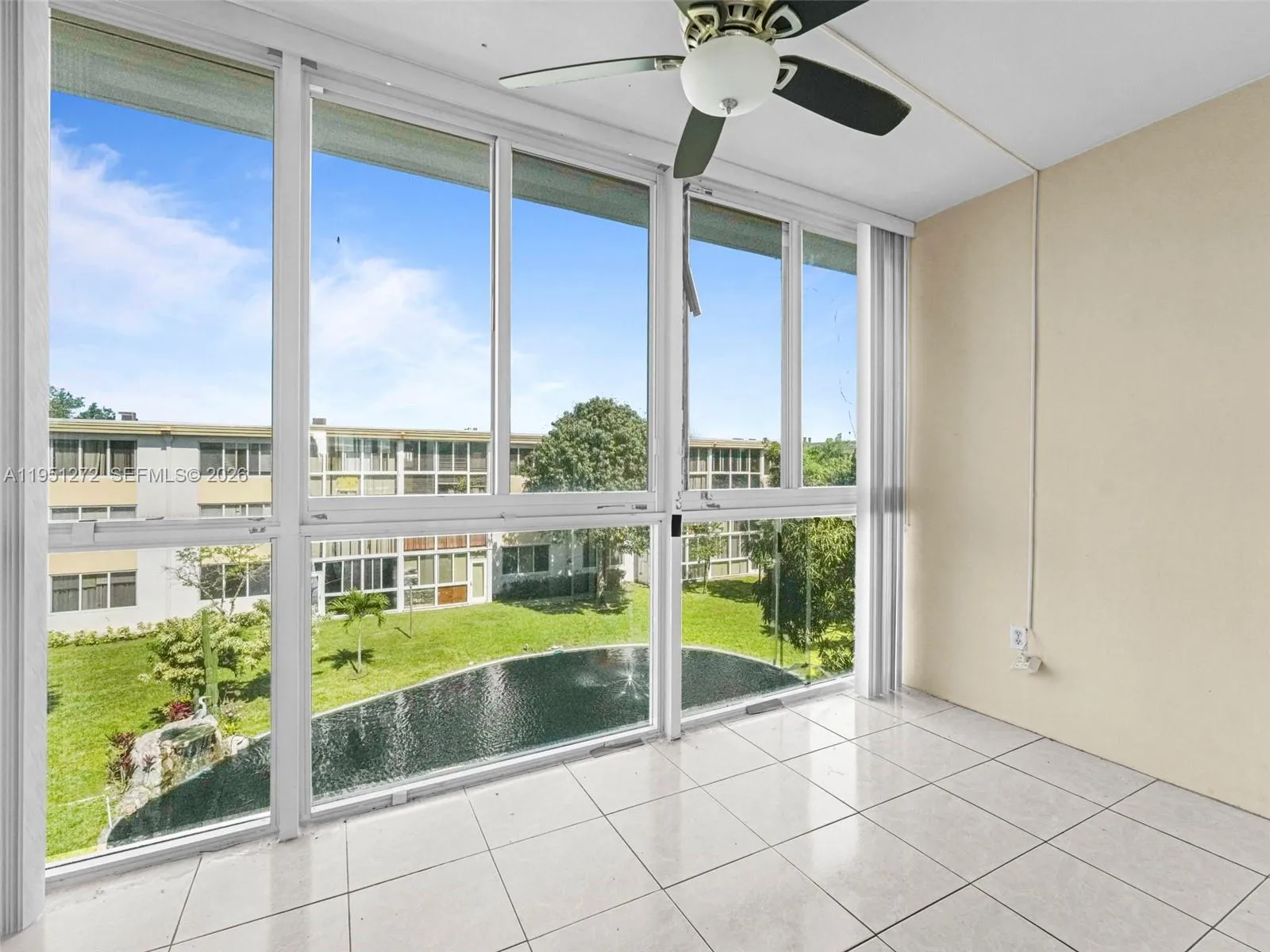6005 Del Lago Cir 305, Sunrise, Florida 33313, Sunrise, Florida 33313, 2 Bedrooms Bedrooms, ,2 BathroomsBathrooms,Residential,For Sale,6005 Del Lago Cir 305, Sunrise, Florida 33313,A11951272