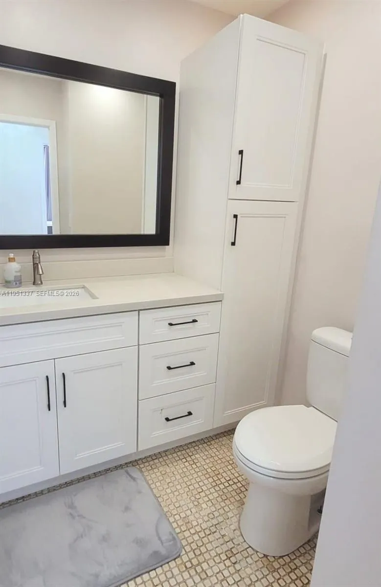 2500 Parkview Dr 2517, Hallandale Beach, Florida 3, Hallandale Beach, Florida 33009, 2 Bedrooms Bedrooms, ,2 BathroomsBathrooms,Residential,For Sale,2500 Parkview Dr 2517, Hallandale Beach, Florida 3,A11951337