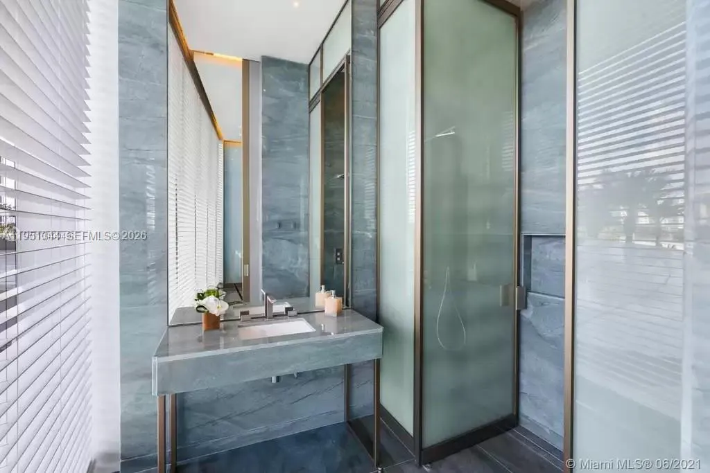 18975 Collins Ave 5103, Sunny Isles Beach, Florida, Sunny Isles Beach, Florida 33160, 3 Bedrooms Bedrooms, ,3 BathroomsBathrooms,Residential Lease,For Rent,18975 Collins Ave 5103, Sunny Isles Beach, Florida,A11951344