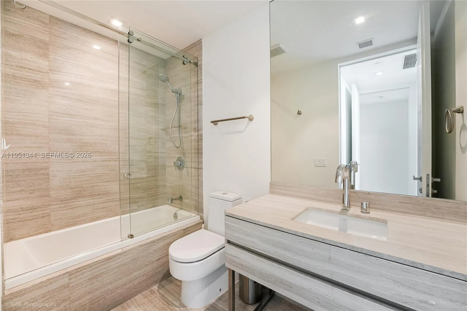 18975 Collins Ave 5103, Sunny Isles Beach, Florida, Sunny Isles Beach, Florida 33160, 3 Bedrooms Bedrooms, ,3 BathroomsBathrooms,Residential Lease,For Rent,18975 Collins Ave 5103, Sunny Isles Beach, Florida,A11951344