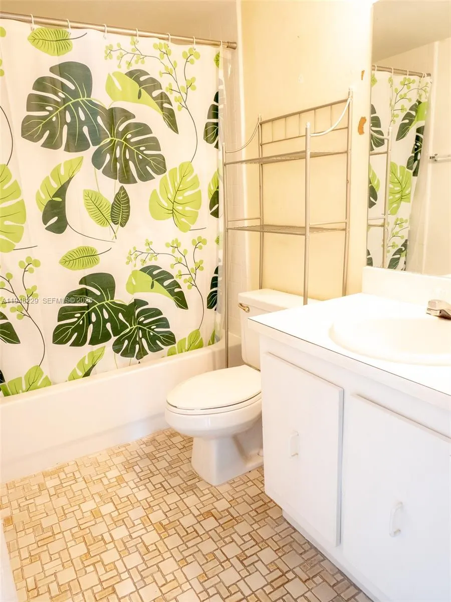 1035 West Ave Ph06, Miami Beach, Florida 33139, Miami Beach, Florida 33139, 1 Bedroom Bedrooms, ,1 BathroomBathrooms,Residential,For Sale,1035 West Ave Ph06, Miami Beach, Florida 33139,A11948229