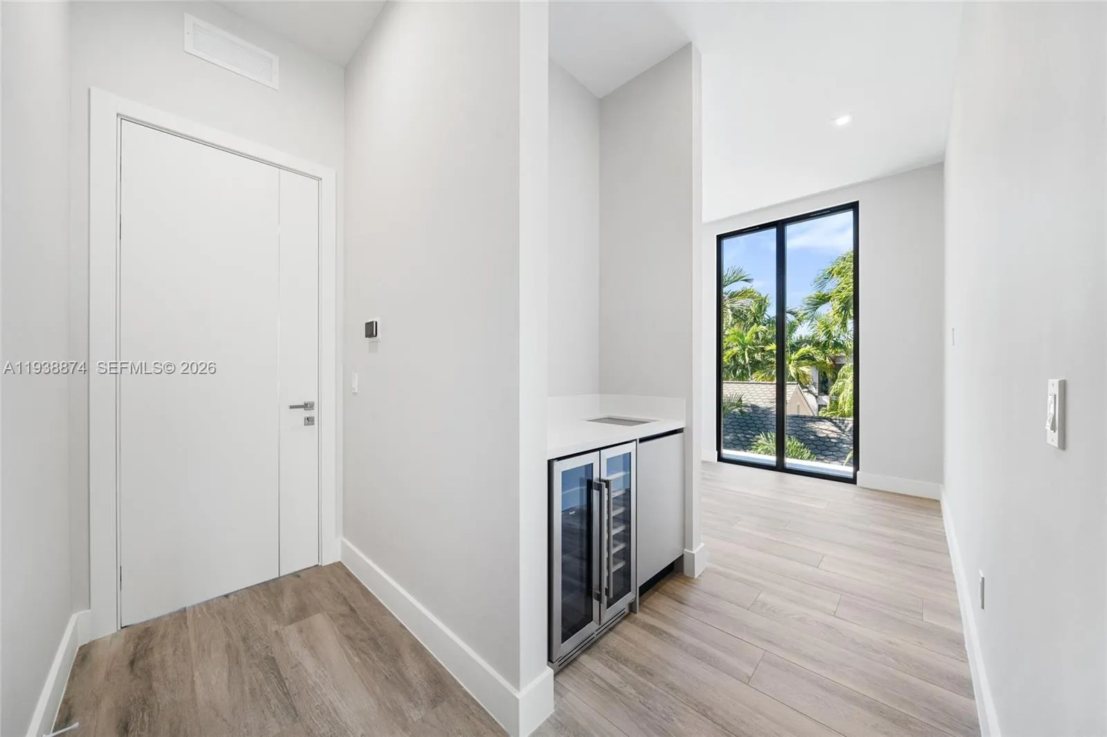 1117 Se 9th St, Fort Lauderdale, Florida 33316, Fort Lauderdale, Florida 33316, 6 Bedrooms Bedrooms, ,4 BathroomsBathrooms,Residential,For Sale,1117 Se 9th St, Fort Lauderdale, Florida 33316,A11938874