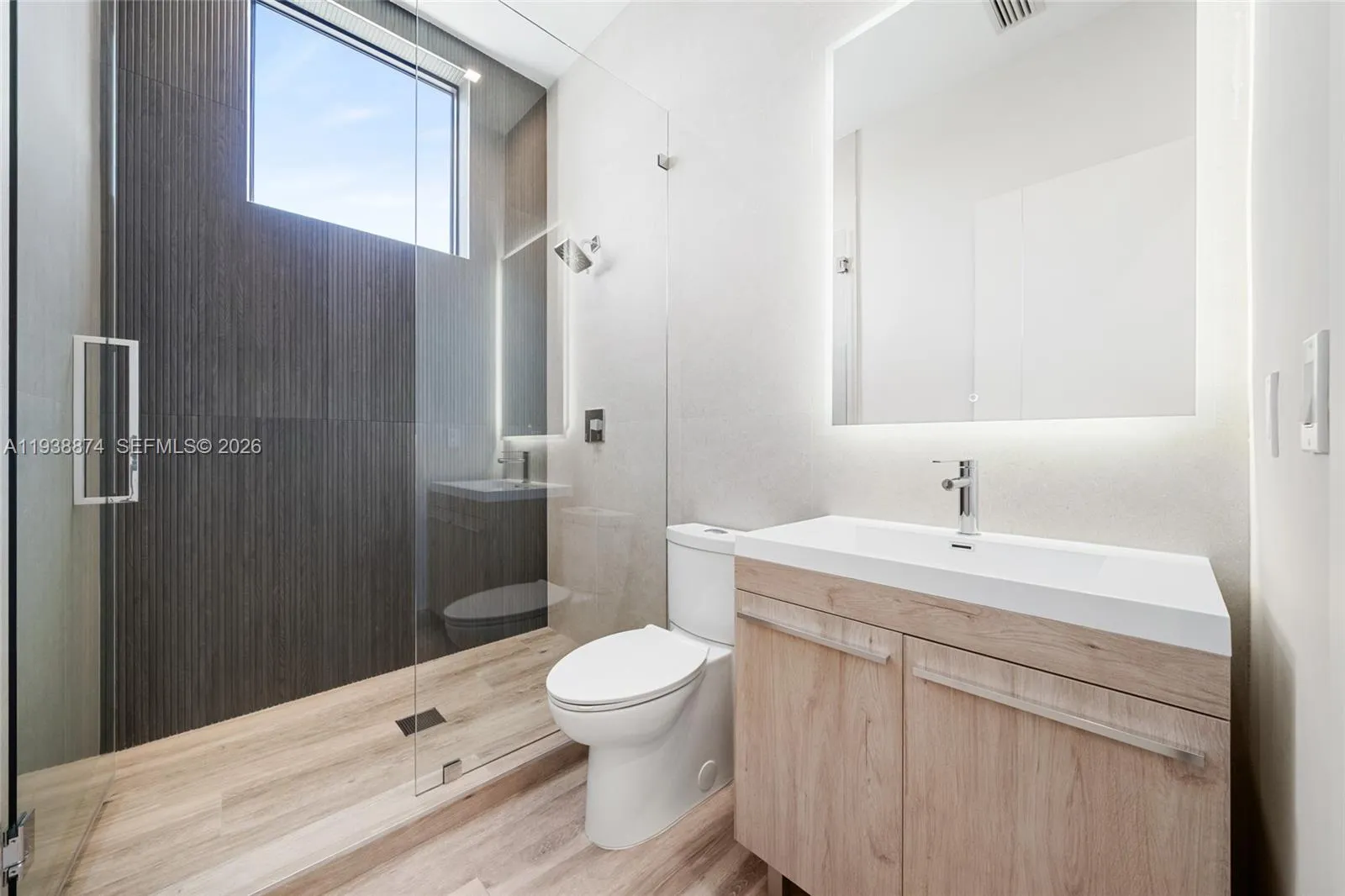 1117 Se 9th St, Fort Lauderdale, Florida 33316, Fort Lauderdale, Florida 33316, 6 Bedrooms Bedrooms, ,4 BathroomsBathrooms,Residential,For Sale,1117 Se 9th St, Fort Lauderdale, Florida 33316,A11938874