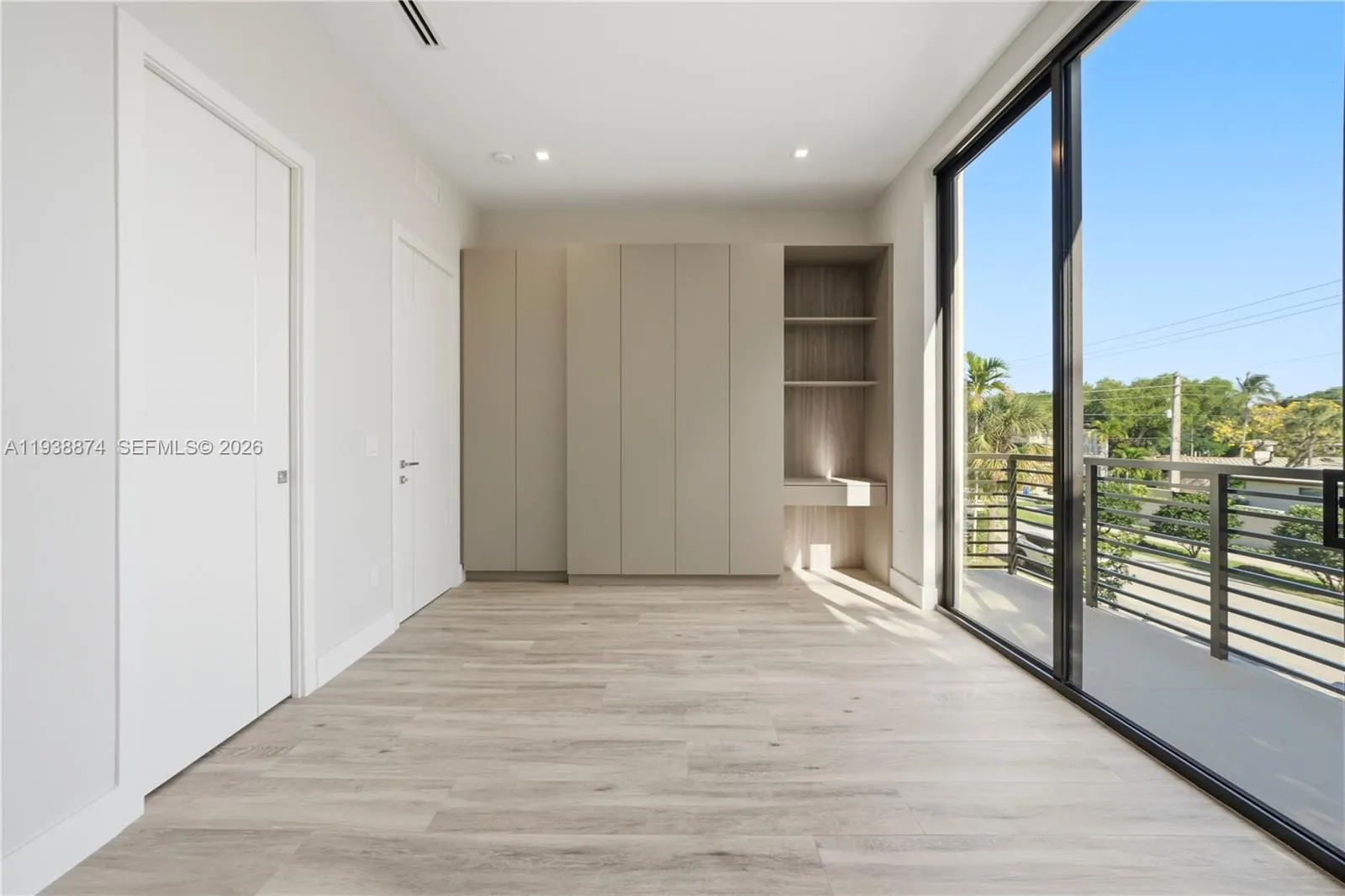 1117 Se 9th St, Fort Lauderdale, Florida 33316, Fort Lauderdale, Florida 33316, 6 Bedrooms Bedrooms, ,4 BathroomsBathrooms,Residential,For Sale,1117 Se 9th St, Fort Lauderdale, Florida 33316,A11938874