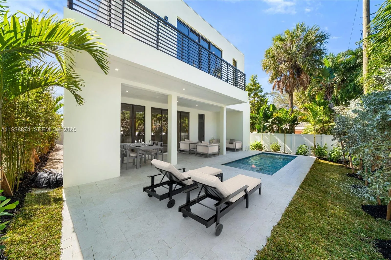 1117 Se 9th St, Fort Lauderdale, Florida 33316, Fort Lauderdale, Florida 33316, 6 Bedrooms Bedrooms, ,4 BathroomsBathrooms,Residential,For Sale,1117 Se 9th St, Fort Lauderdale, Florida 33316,A11938874