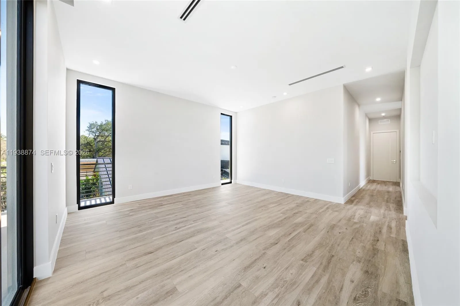 1117 Se 9th St, Fort Lauderdale, Florida 33316, Fort Lauderdale, Florida 33316, 6 Bedrooms Bedrooms, ,4 BathroomsBathrooms,Residential,For Sale,1117 Se 9th St, Fort Lauderdale, Florida 33316,A11938874