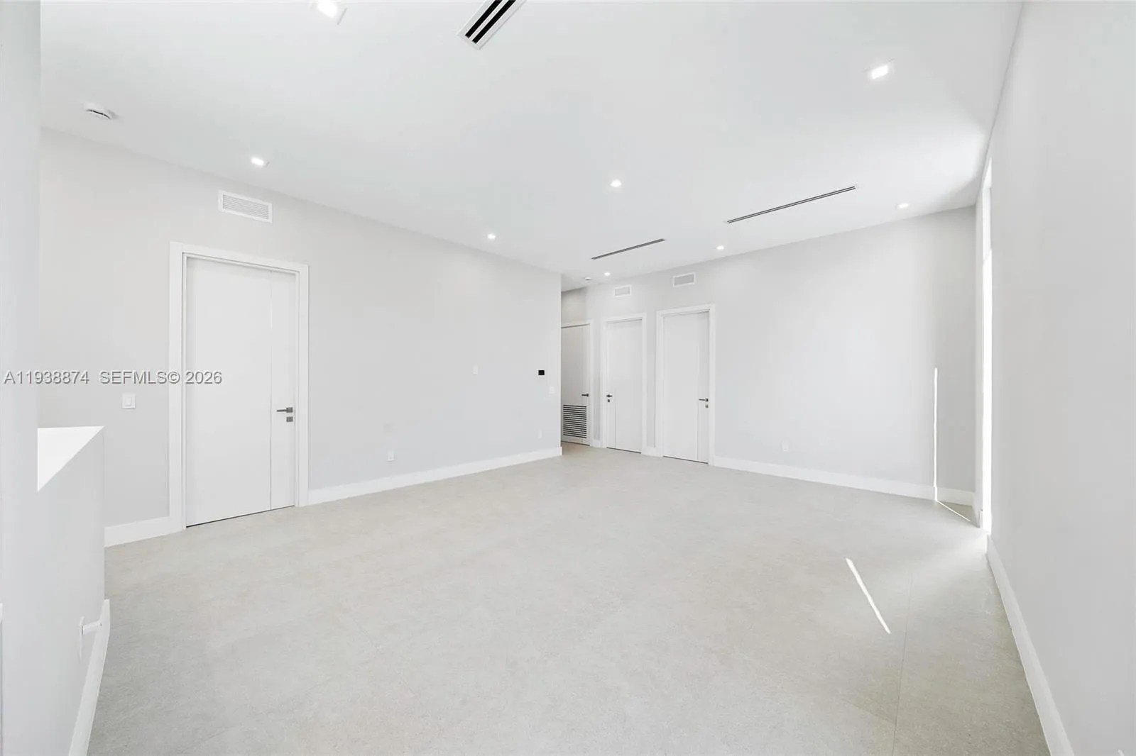 1117 Se 9th St, Fort Lauderdale, Florida 33316, Fort Lauderdale, Florida 33316, 6 Bedrooms Bedrooms, ,4 BathroomsBathrooms,Residential,For Sale,1117 Se 9th St, Fort Lauderdale, Florida 33316,A11938874