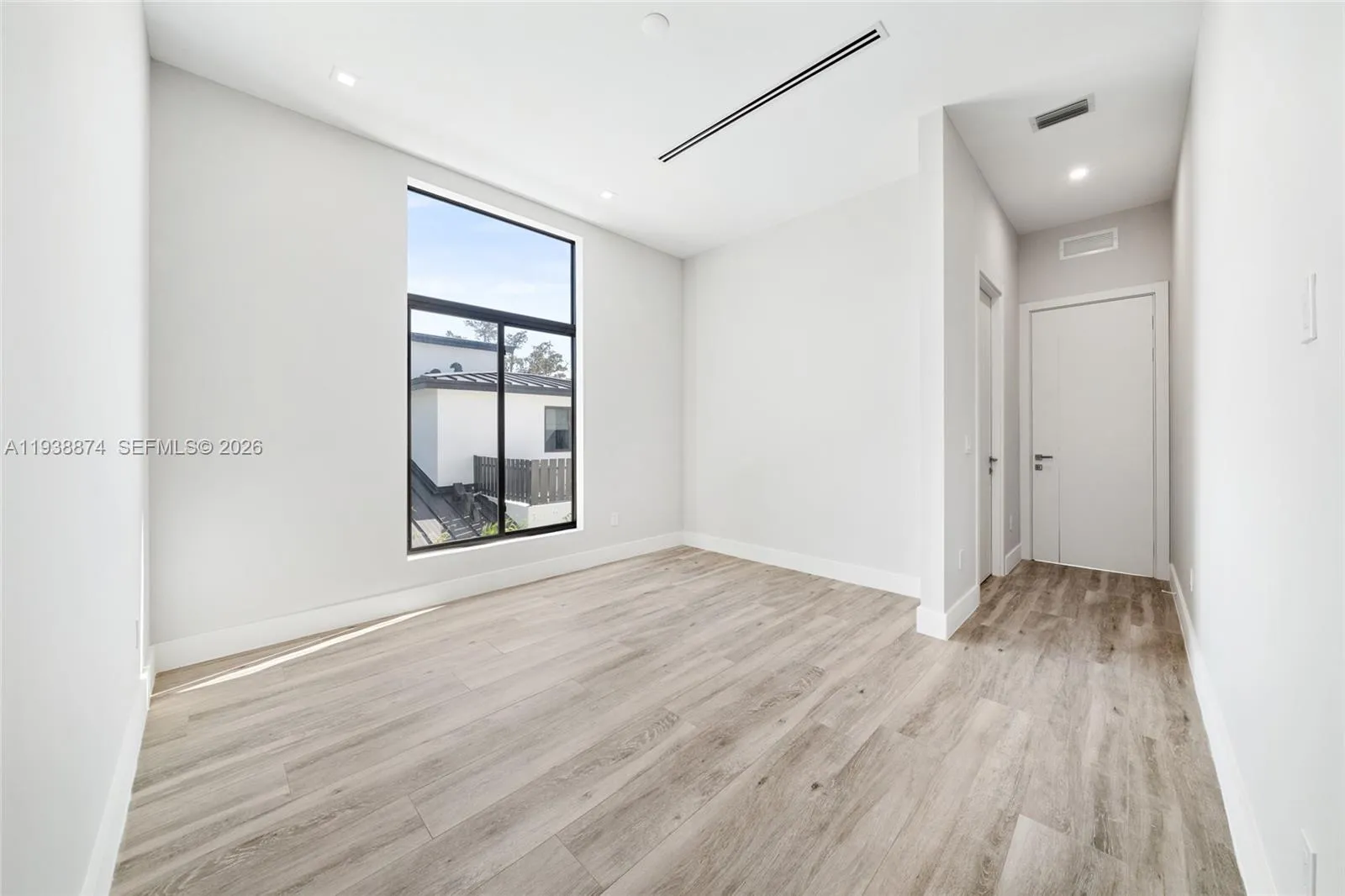 1117 Se 9th St, Fort Lauderdale, Florida 33316, Fort Lauderdale, Florida 33316, 6 Bedrooms Bedrooms, ,4 BathroomsBathrooms,Residential,For Sale,1117 Se 9th St, Fort Lauderdale, Florida 33316,A11938874