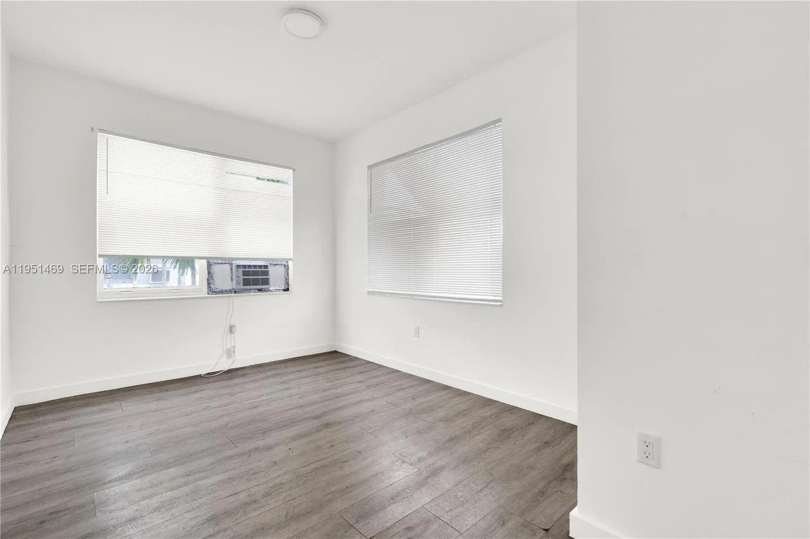 402 Nw 12th Ave 202, Miami, Florida 33128, Miami, Florida 33128, 1 Bedroom Bedrooms, ,1 BathroomBathrooms,Residential Lease,For Rent,402 Nw 12th Ave 202, Miami, Florida 33128,A11951469