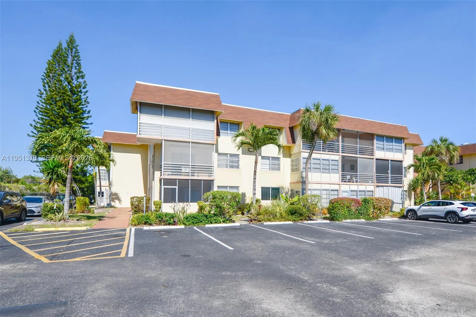 3071 Nw 47th Ter 321, Lauderdale Lakes, Florida 33, Lauderdale Lakes, Florida 33313, 2 Bedrooms Bedrooms, ,2 BathroomsBathrooms,Residential,For Sale,3071 Nw 47th Ter 321, Lauderdale Lakes, Florida 33,A11951316