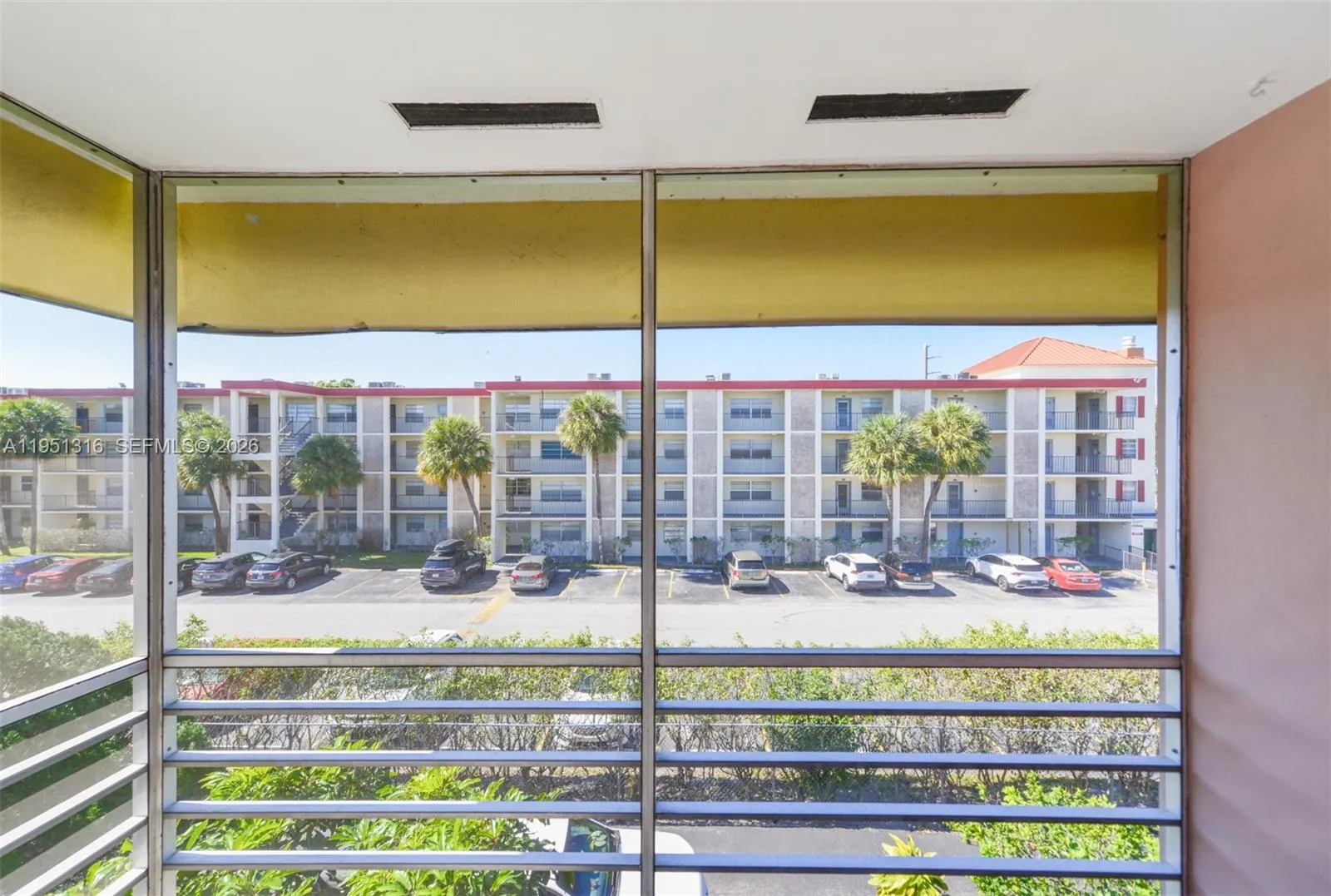 3071 Nw 47th Ter 321, Lauderdale Lakes, Florida 33, Lauderdale Lakes, Florida 33313, 2 Bedrooms Bedrooms, ,2 BathroomsBathrooms,Residential,For Sale,3071 Nw 47th Ter 321, Lauderdale Lakes, Florida 33,A11951316