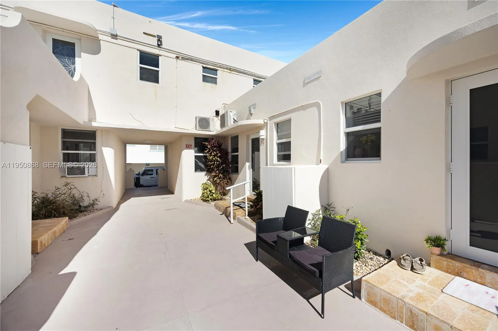 320 New York St, Hollywood, Florida 33019, Hollywood, Florida 33019, ,Commercial Sale,For Sale,320 New York St, Hollywood, Florida 33019,A11950868